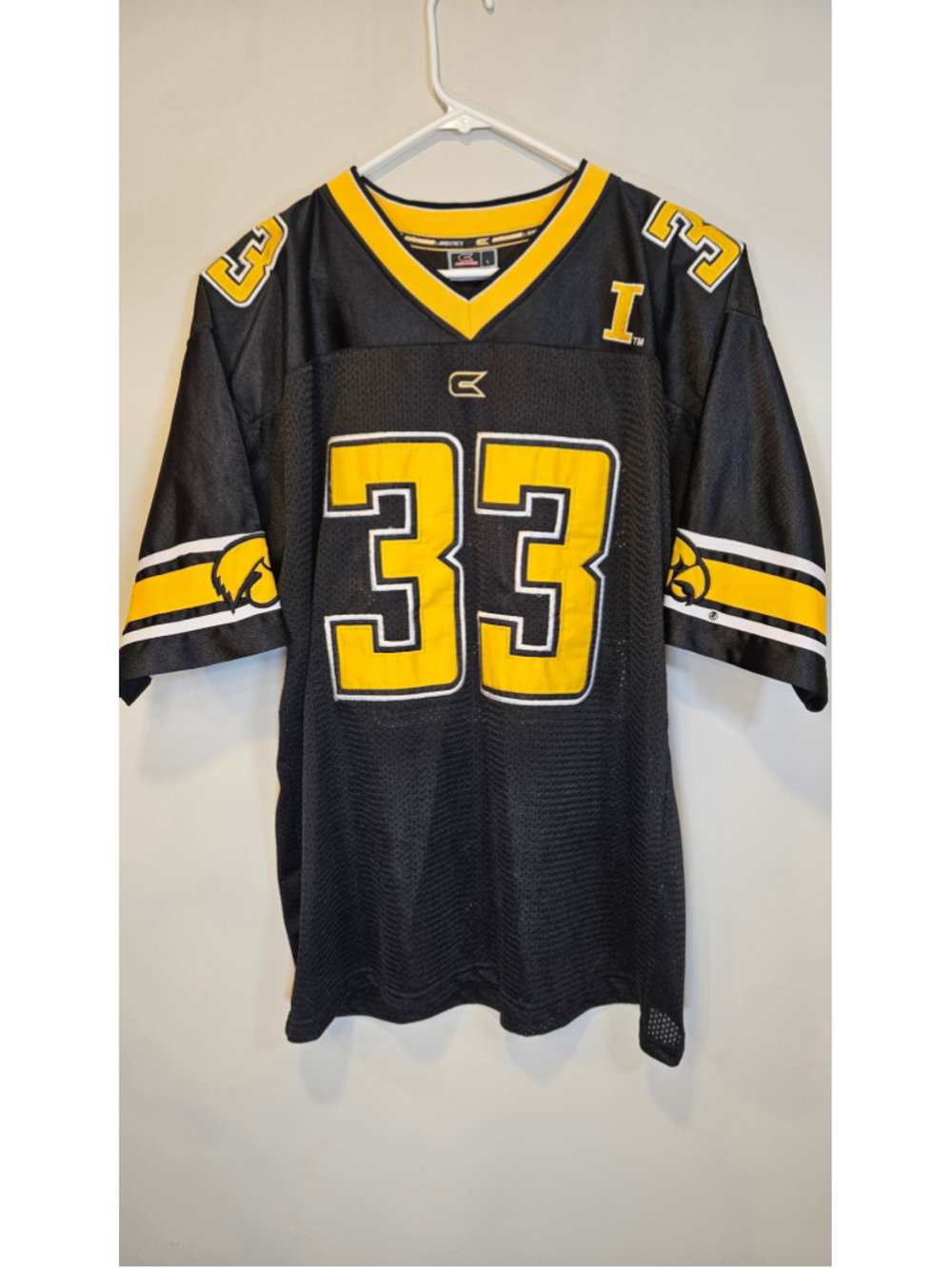 Vintage Iowa Hawkeyes #33 Colosseum Football Jersey Black Yellow Size L NCAA
